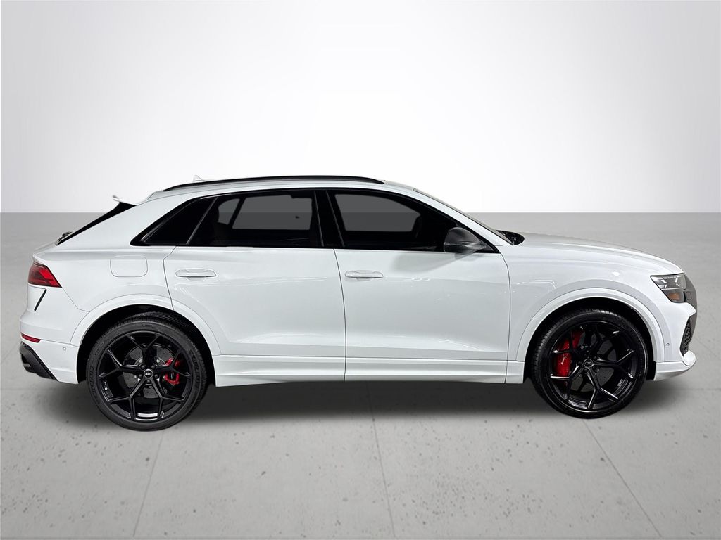 2025 Audi RS Q8 performance 4.0T