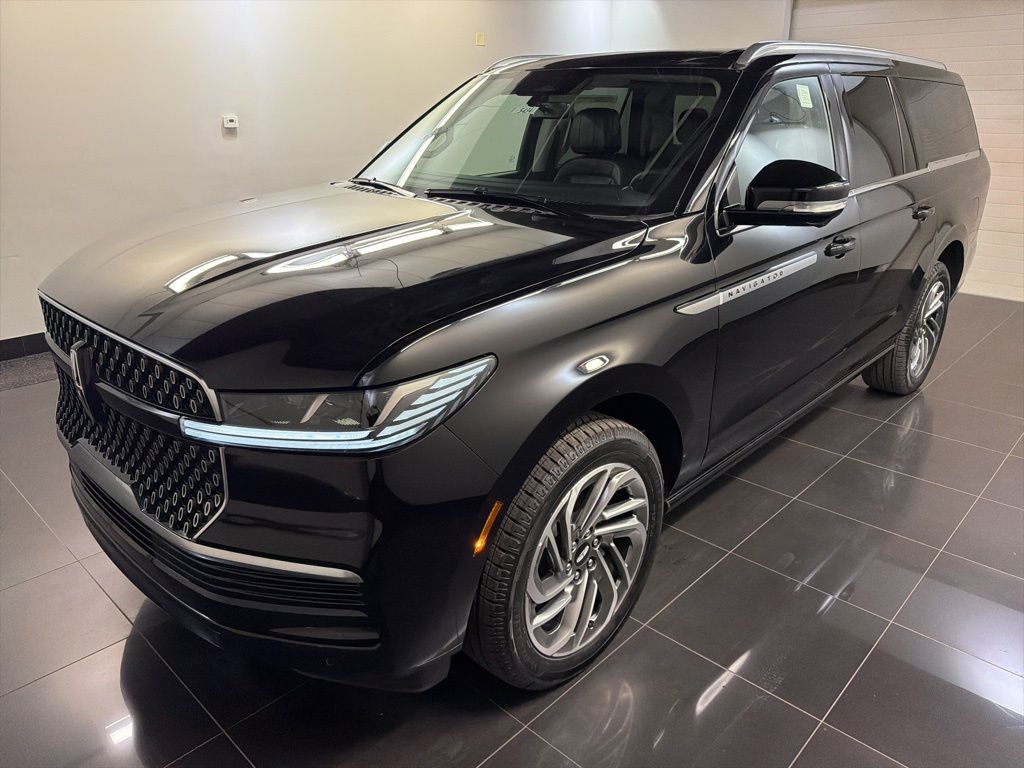 2025 Lincoln Navigator Reserve L - Photo 3