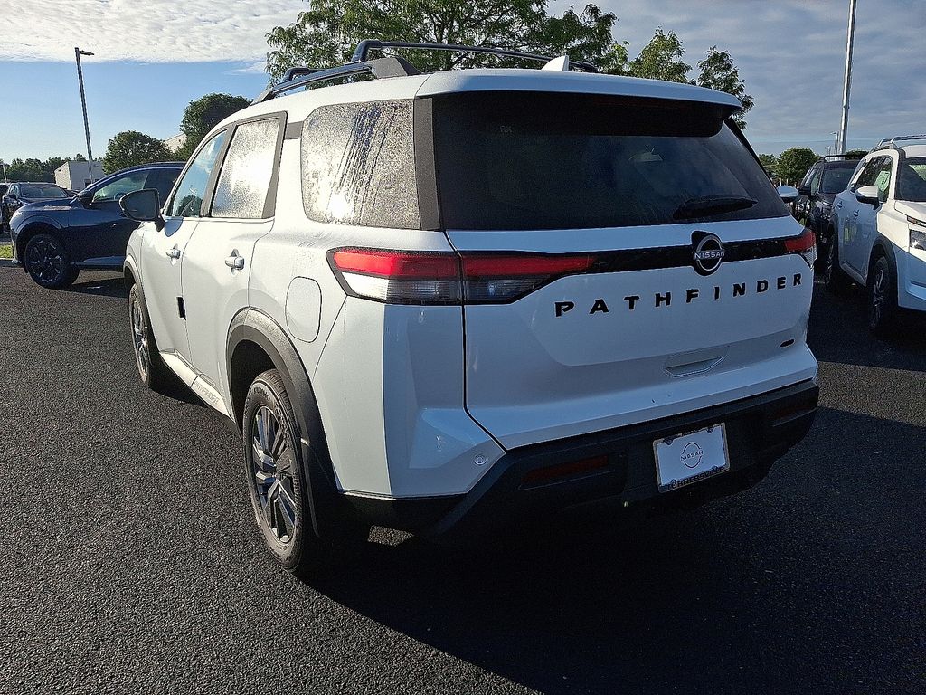 Thumbnail: 2025 Nissan Pathfinder - 4