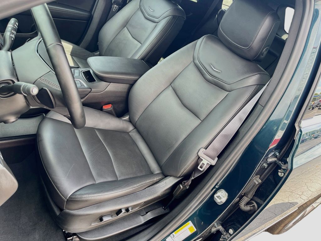 Used 2025 Green Cadillac Premium Luxury image 20