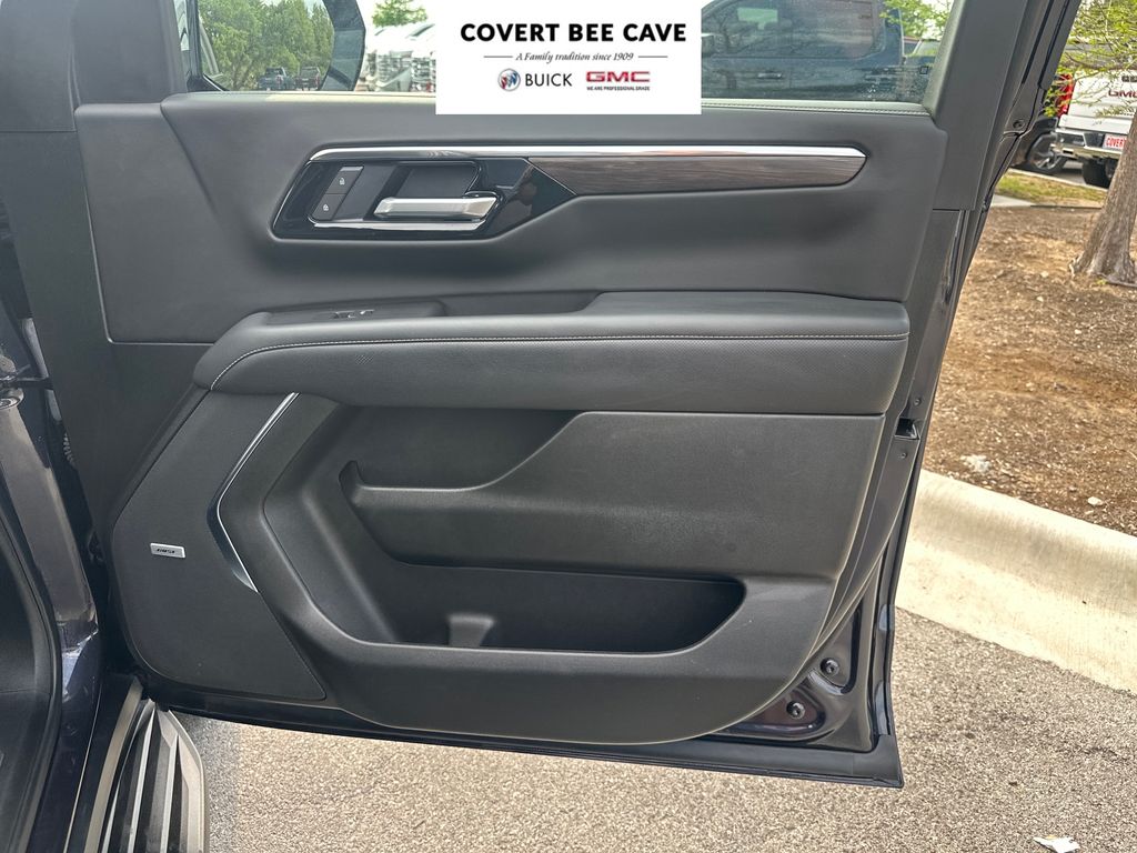 Used Car 2025 Chevrolet Suburban  Premier For Sale Under $70,000 In Austin, Texas