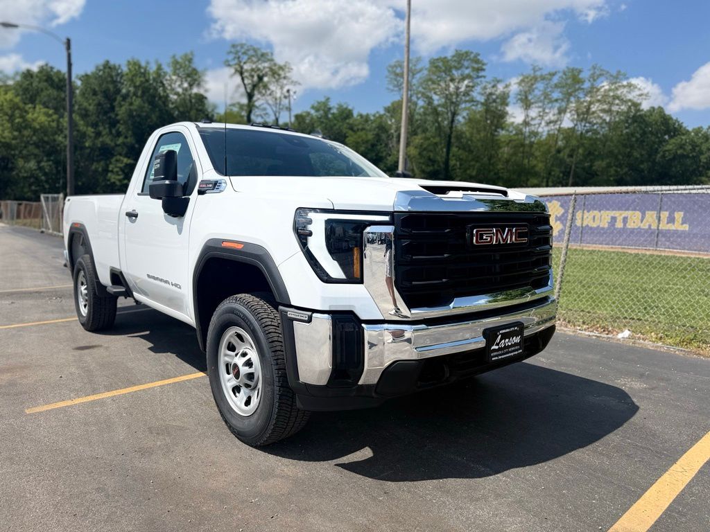 Summit White 2026 GMC Sierra 2500HD Pickup Truck Four-Wheel Drive Automatic
