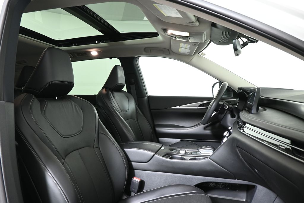 Thumbnail: 2023 INFINITI QX60 - 27