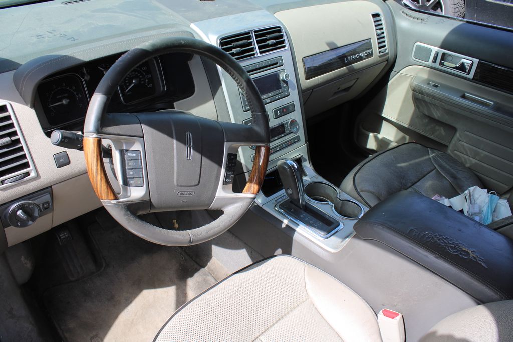 View vehicle photo 2