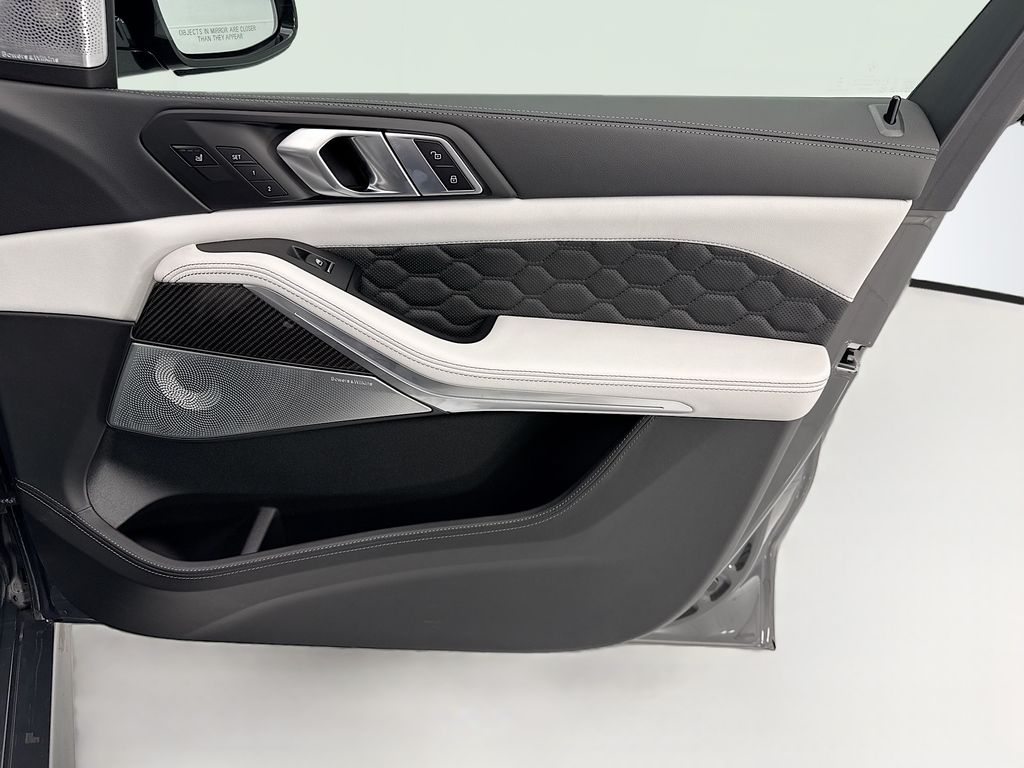 Thumbnail: 2026 BMW X5 - 24