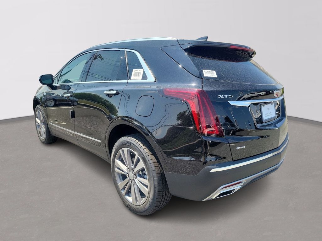 2025 Cadillac XT5 Premium Luxury 4