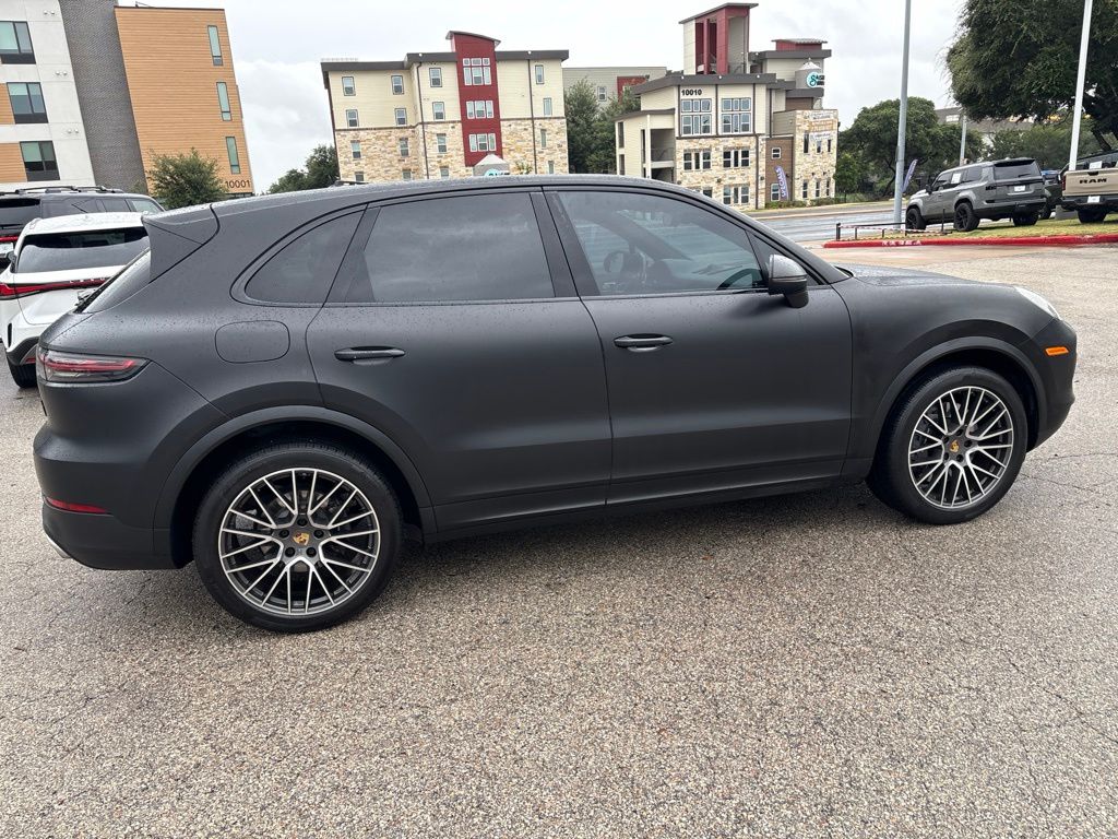 Thumbnail: 2021 Porsche Cayenne - 6