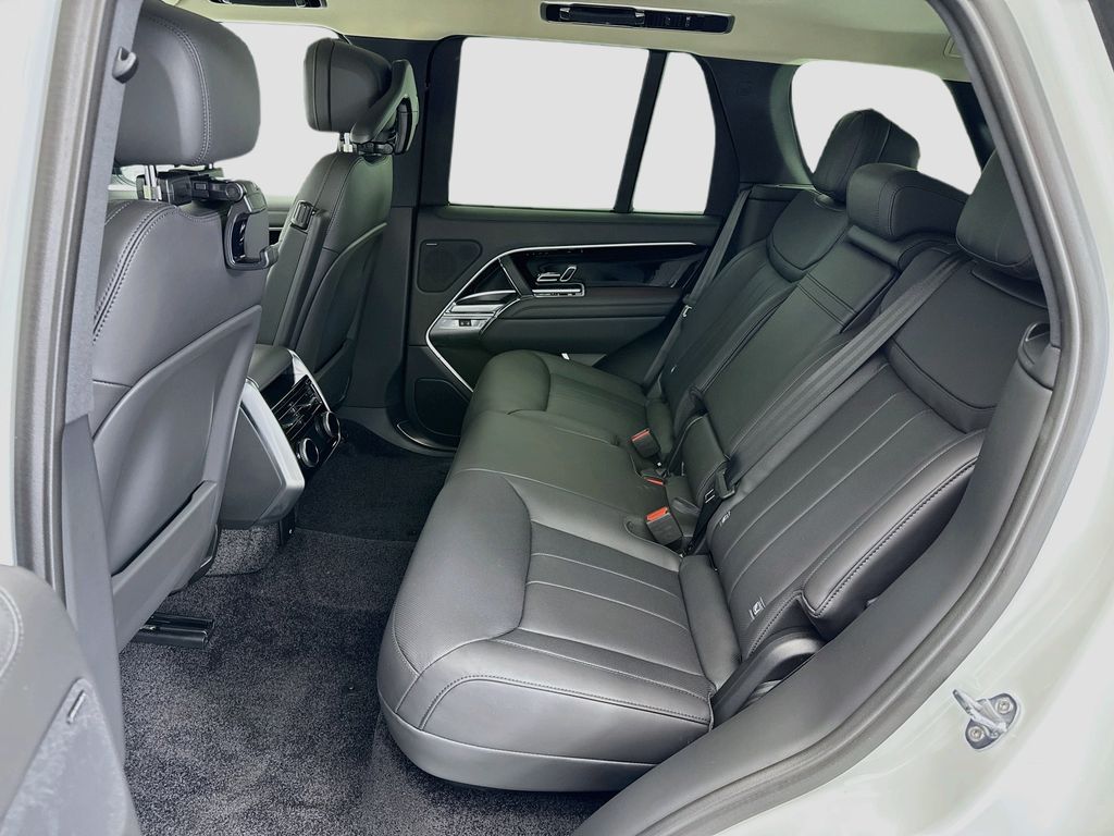 Thumbnail: 2026 Land Rover Range Rover - 19