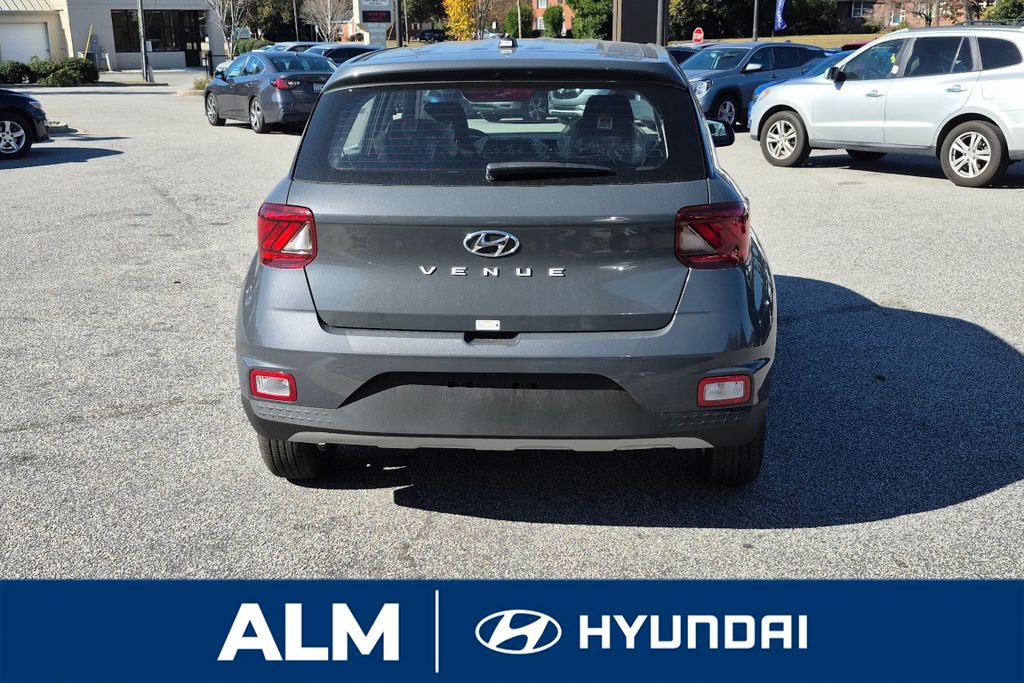 New 2026 Gray Hyundai SE image 7