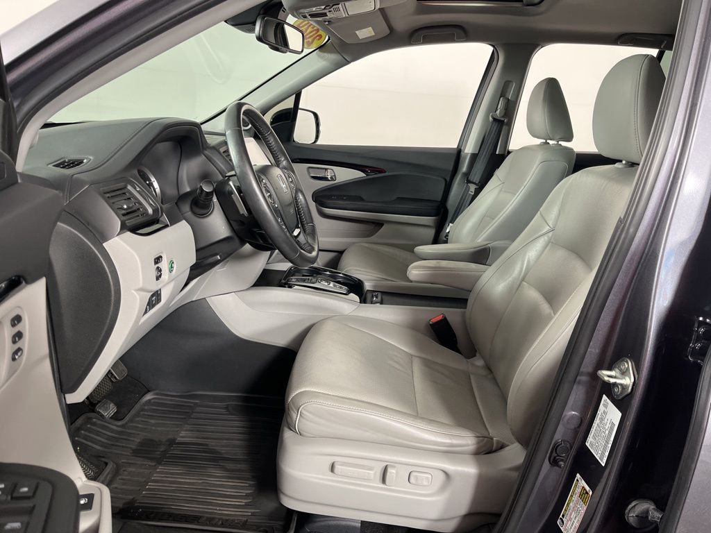 Thumbnail: 2020 Honda Ridgeline - 21