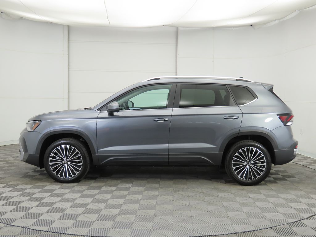 Thumbnail: 2026 Volkswagen Taos - 8