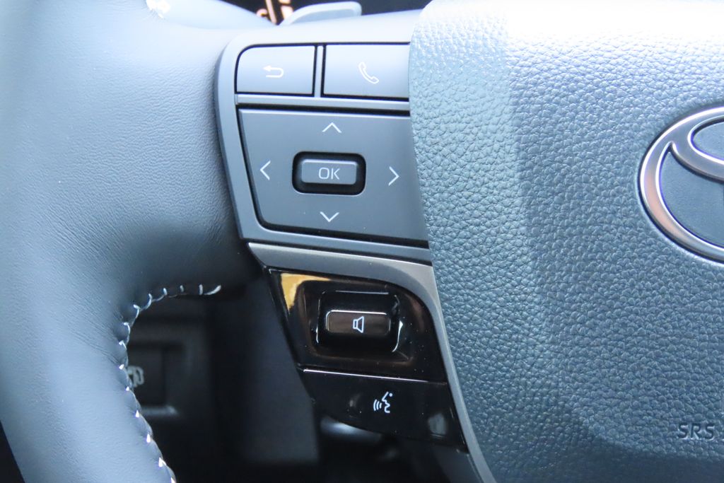 Thumbnail: 2026 Toyota Camry - 11