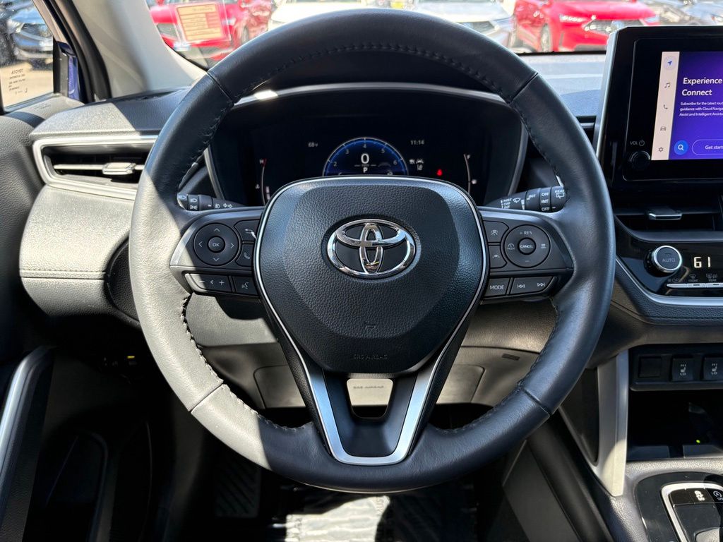2024 Toyota Corolla Cross XLE
