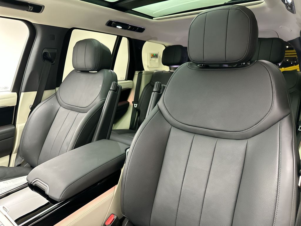 Thumbnail: 2024 Land Rover Range Rover - 22