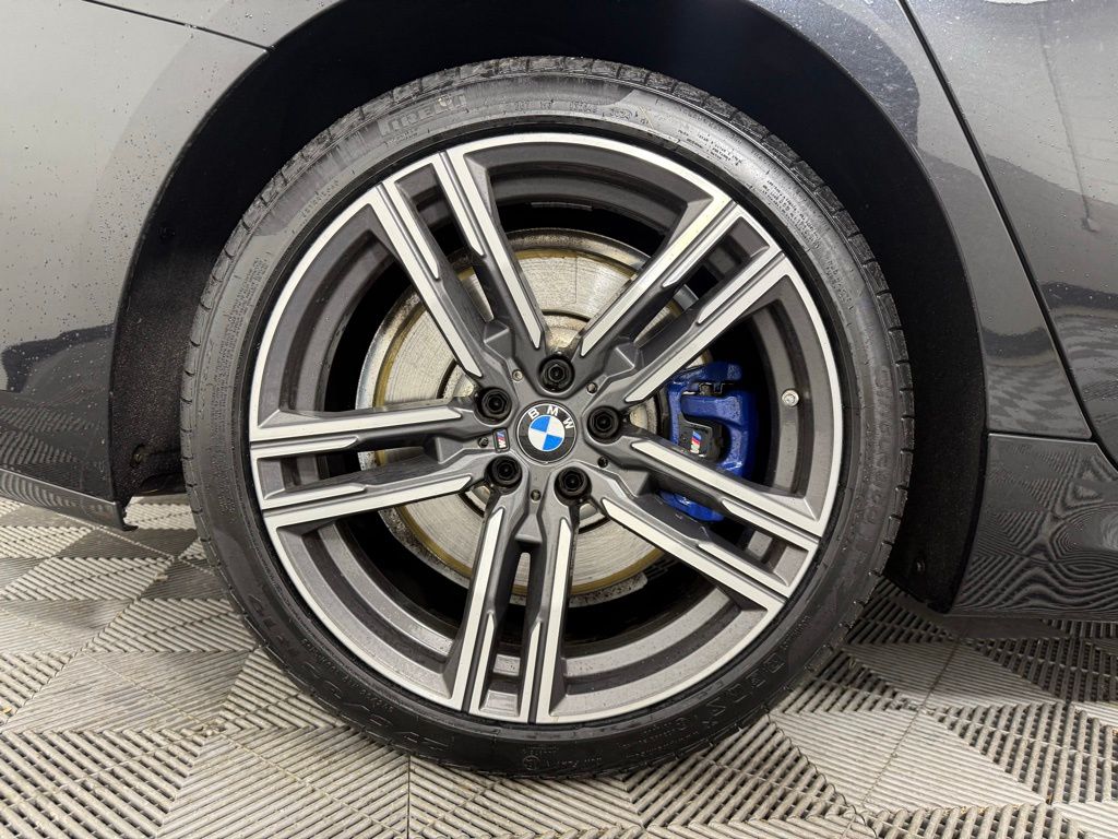 Thumbnail: 2023 BMW 8 Series - 11