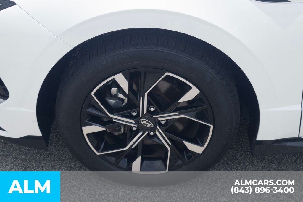 Certified Used 2025 White Hyundai SEL image 12