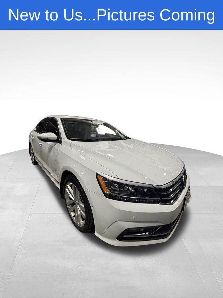 2018 Volkswagen Passat 2.0T SEL Premium