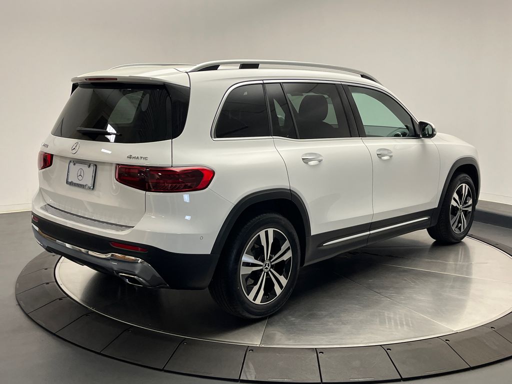 2025 Mercedes-Benz GLB 250 7