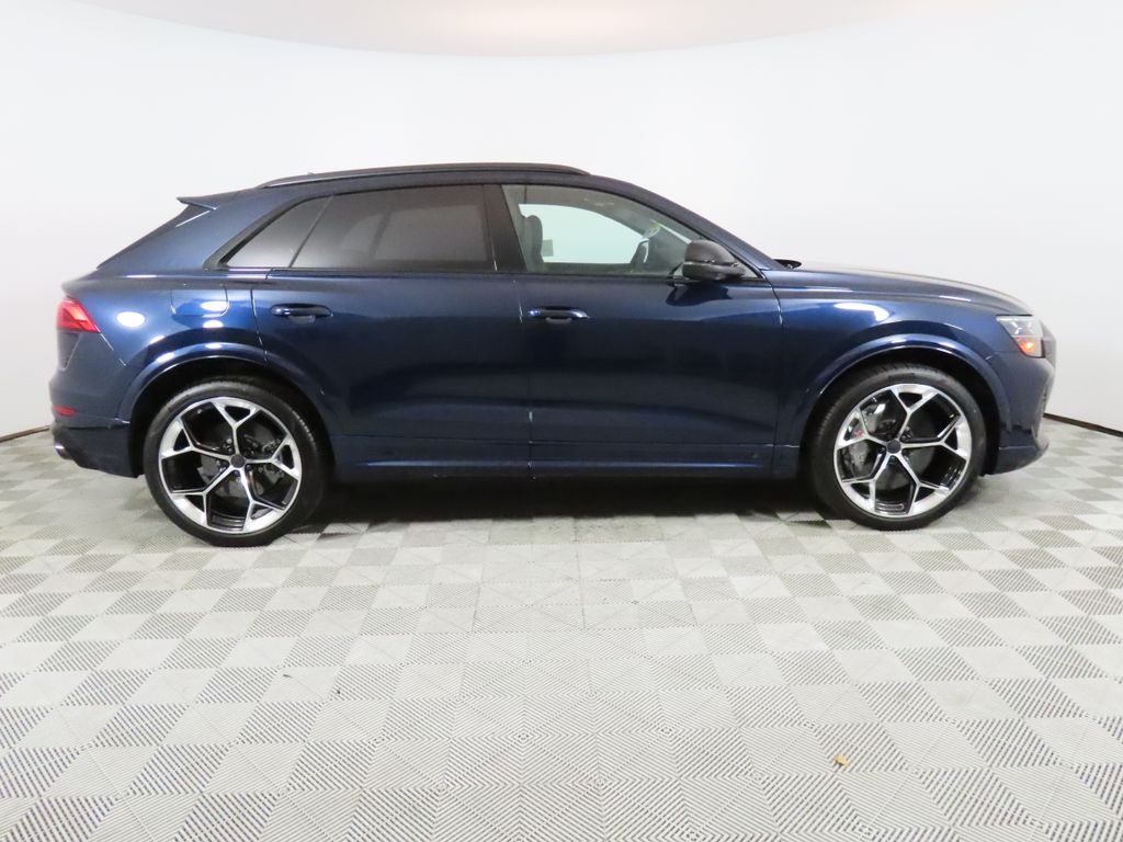 Thumbnail: 2026 Audi RS Q8 - 6