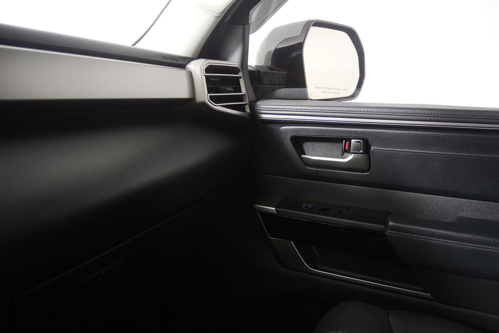 Thumbnail: 2024 Toyota Tundra - 31