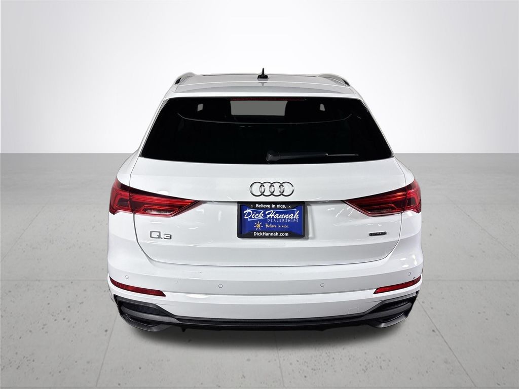 2024 Audi Q3 Premium