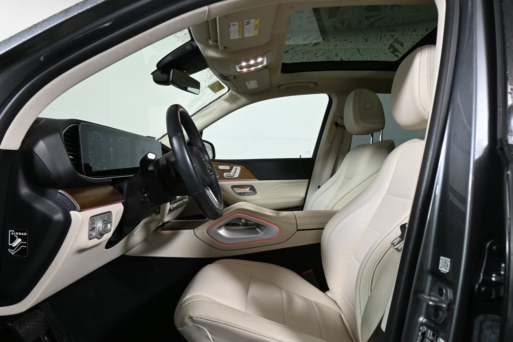 Thumbnail: 2023 Mercedes-Benz GLE - 3