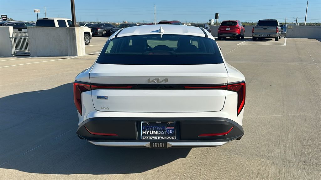 2025 Kia K4 LXS - 10