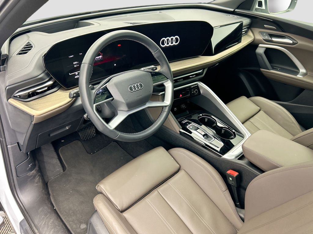 Thumbnail: 2025 Audi Q5 - 9