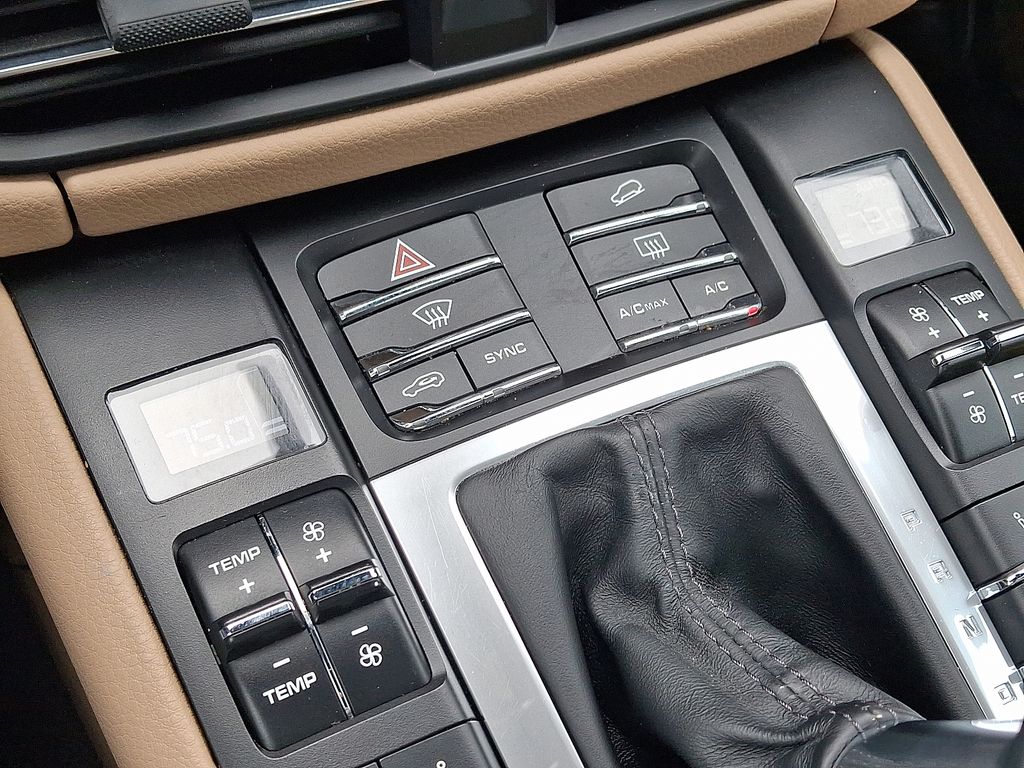 Thumbnail: 2019 Porsche Macan - 20