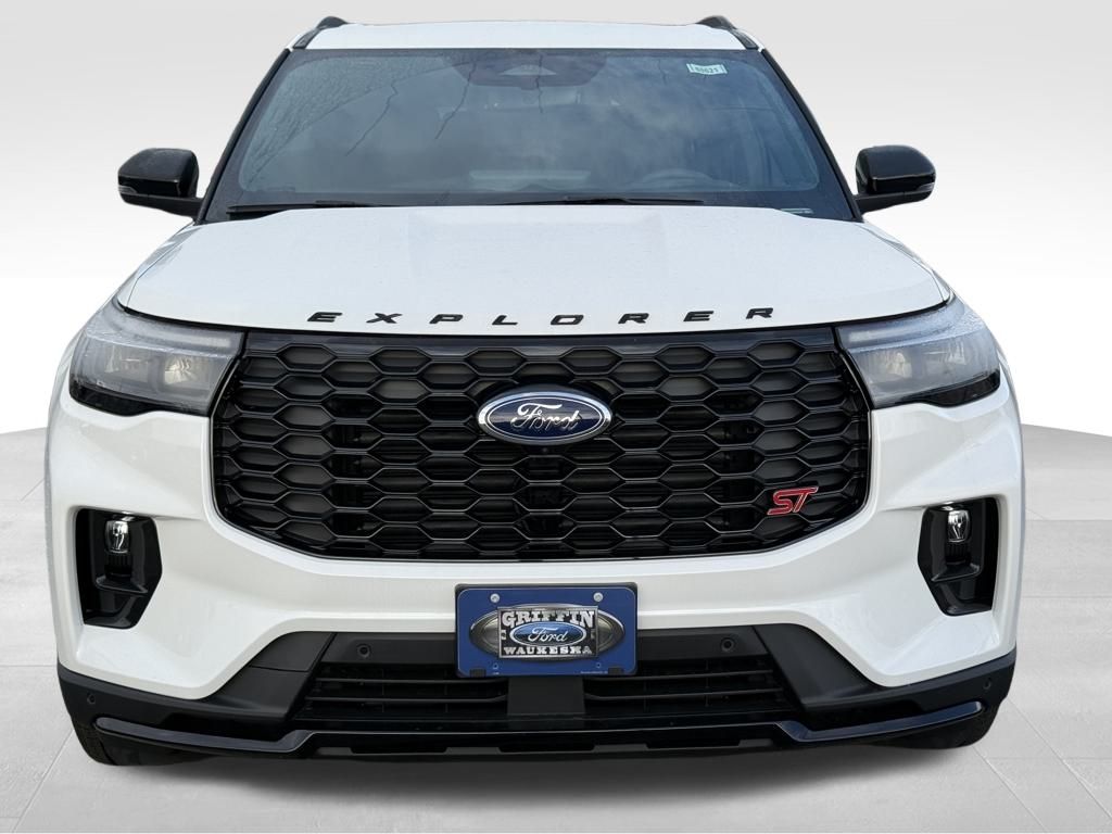 2026 Ford Explorer ST - Photo 10