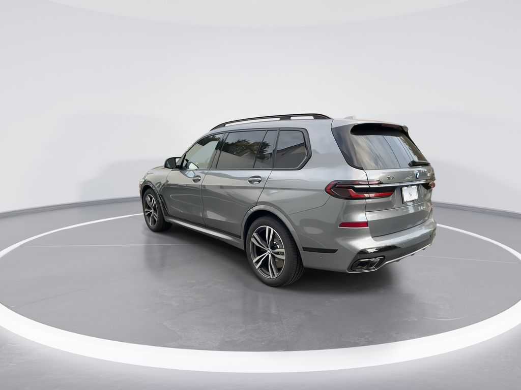 Thumbnail: 2026 BMW X7 - 6