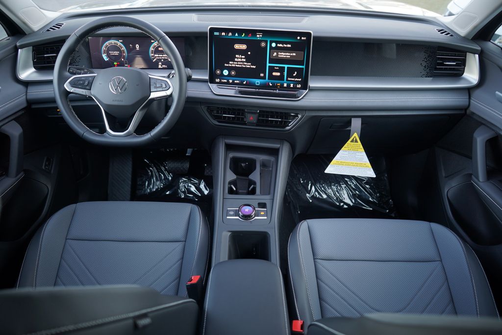 Thumbnail: 2025 Volkswagen Tiguan - 8