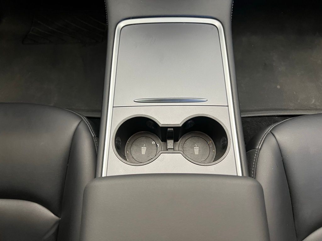Thumbnail: 2023 Tesla Model 3 - 12