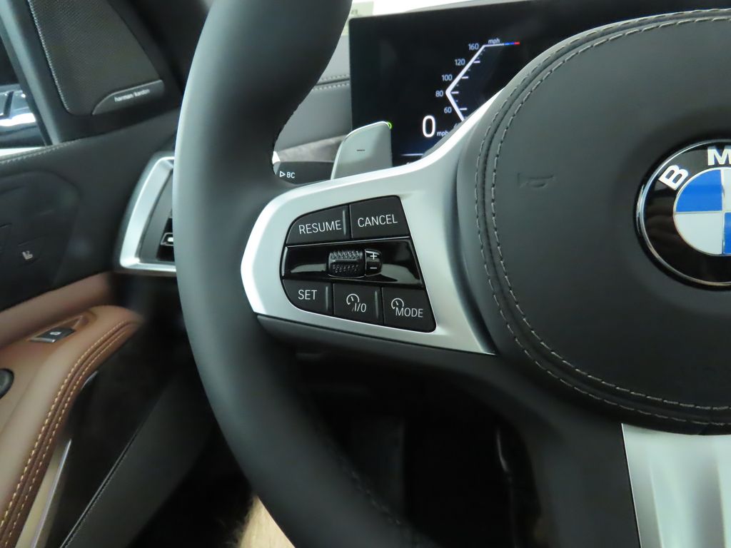 Thumbnail: 2026 BMW X5 - 11