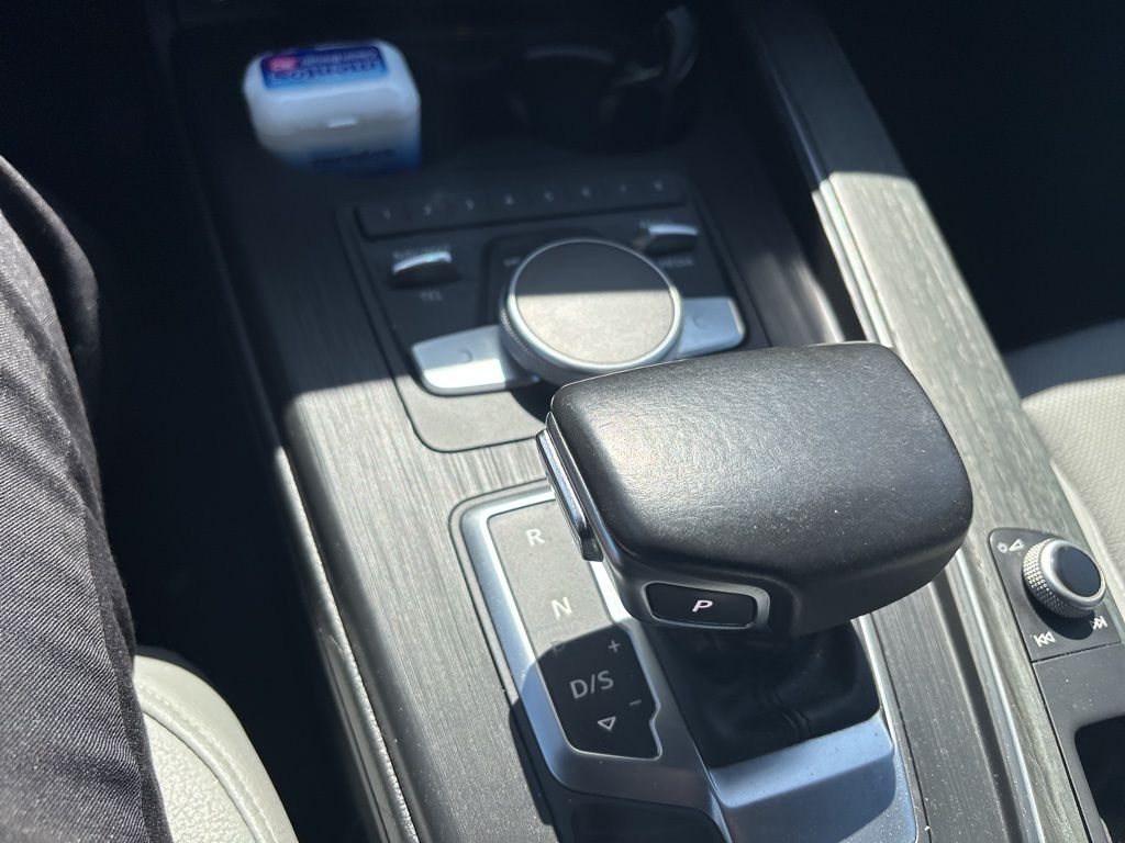 2017 Audi A4 Prestige 7