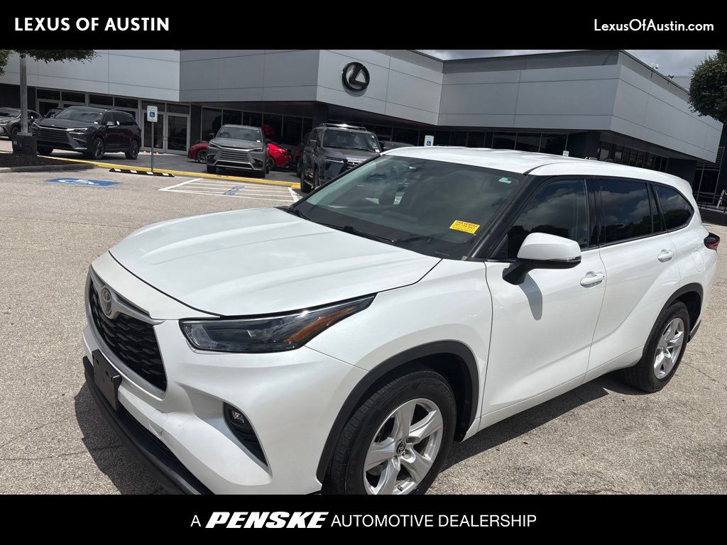 Thumbnail: 2022 Toyota Highlander - 1