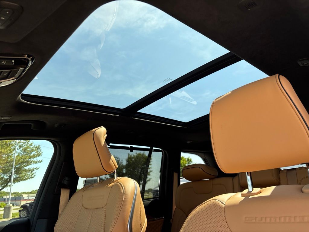 Used 2024 Jeep Grand Cherokee Summit Reserve with VIN 1C4RJHEG5R8584810 for sale in Kansas City