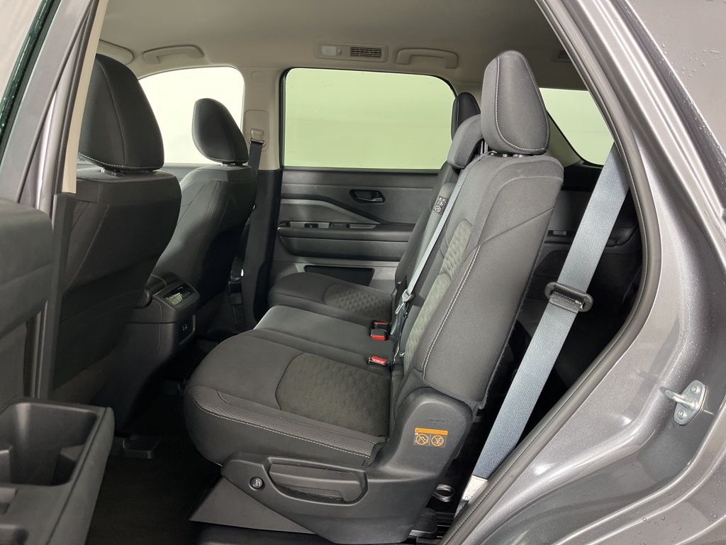 Thumbnail: 2025 Nissan Pathfinder - 26