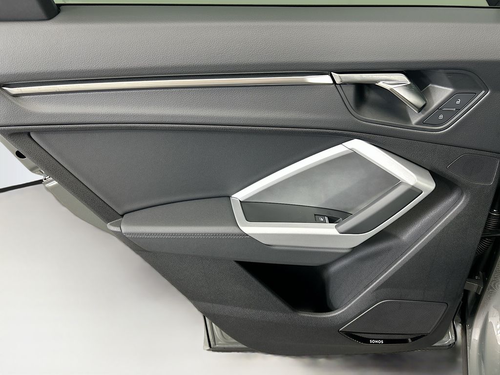 Thumbnail: 2025 Audi Q3 - 24