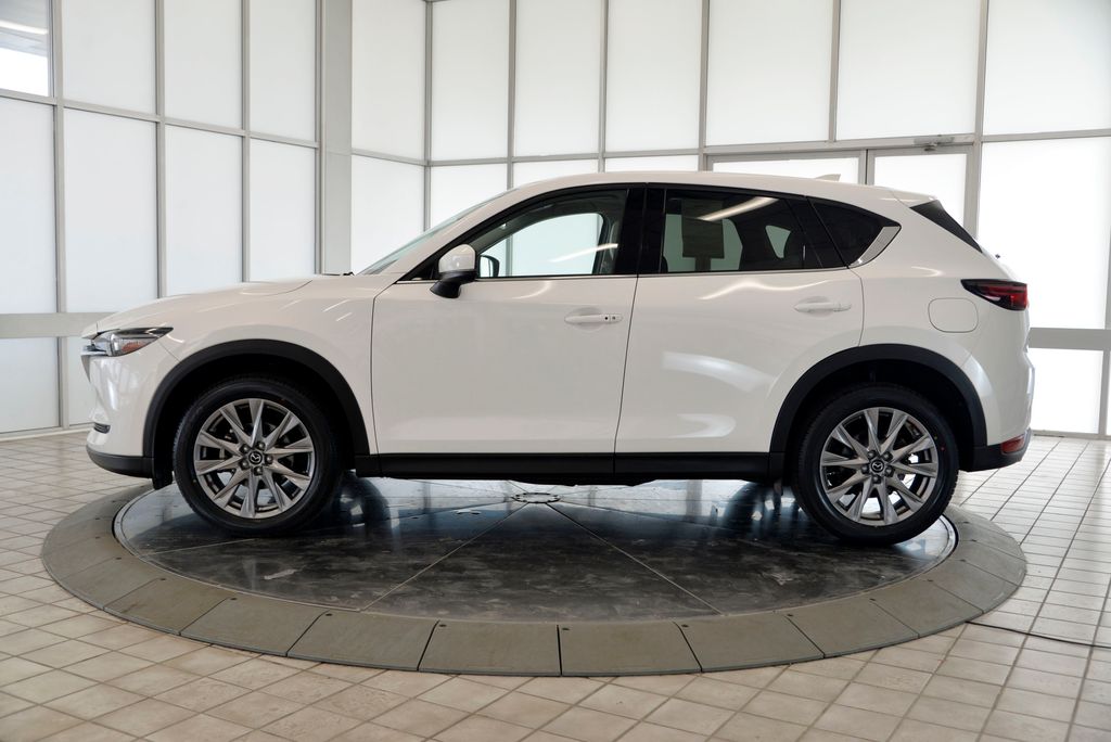 View vehicle photo 5