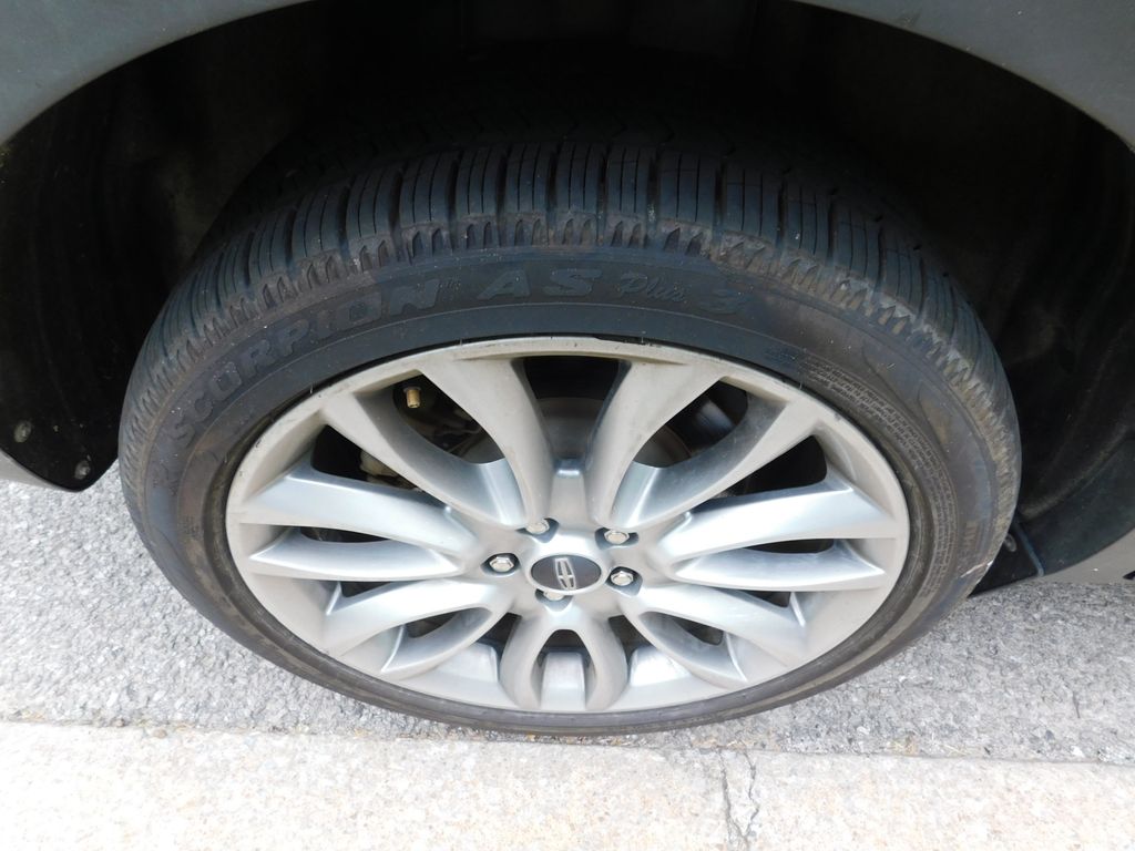 Thumbnail: 2018 Lincoln MKC - 8