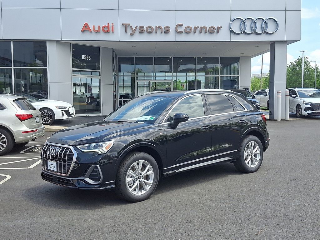 2025 Audi Q3  -
                Vienna, VA