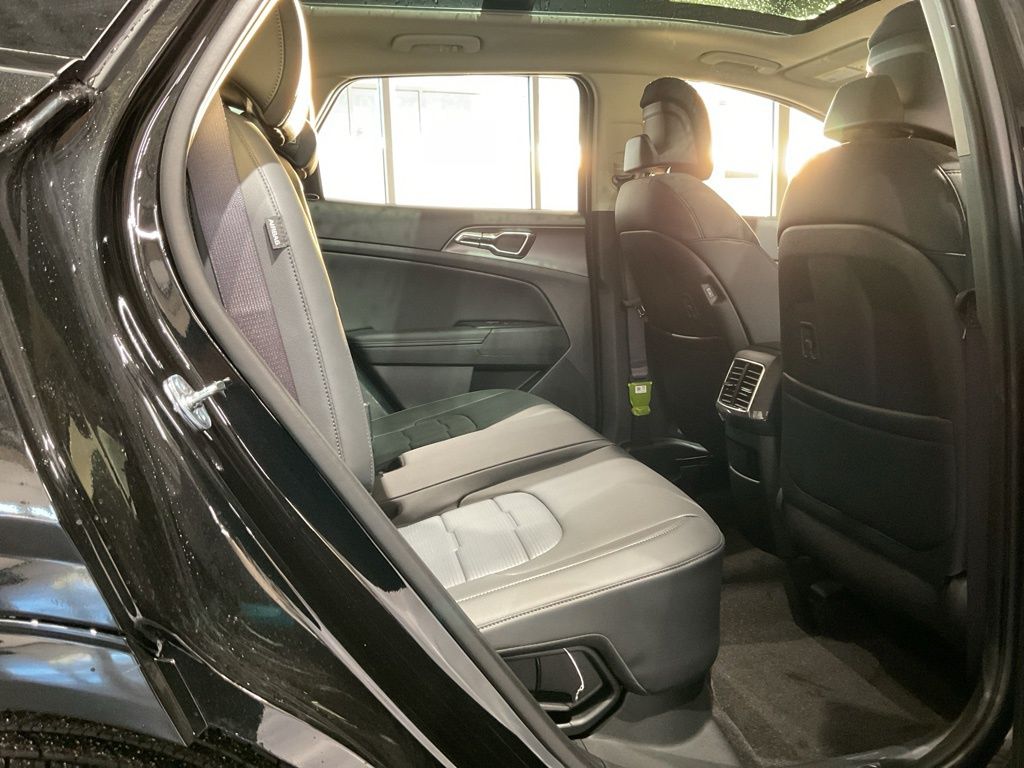 New 2026 Black Kia SX-Prestige image 23