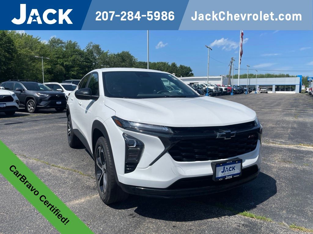 Summit White 2024 Chevrolet Trax SUV / Crossover Front-Wheel Drive 6-Speed Automatic
