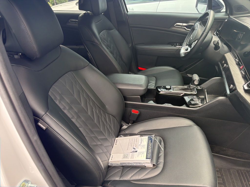 Used 2023 White Kia X-Line image 19
