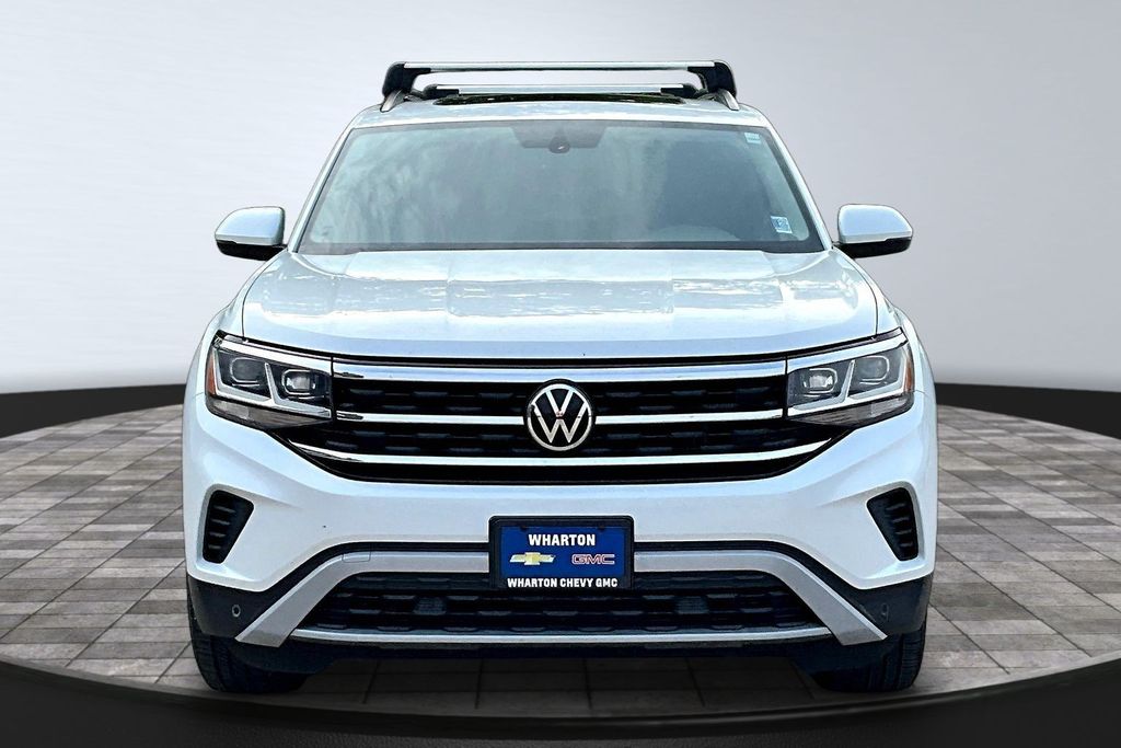 2021 Volkswagen Atlas 3.6L V6 SE w/Technology White at DeMontrond Auto Country