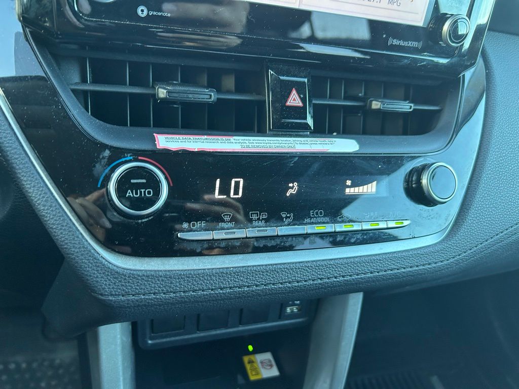 Thumbnail: 2022 Toyota Corolla Cross - 25