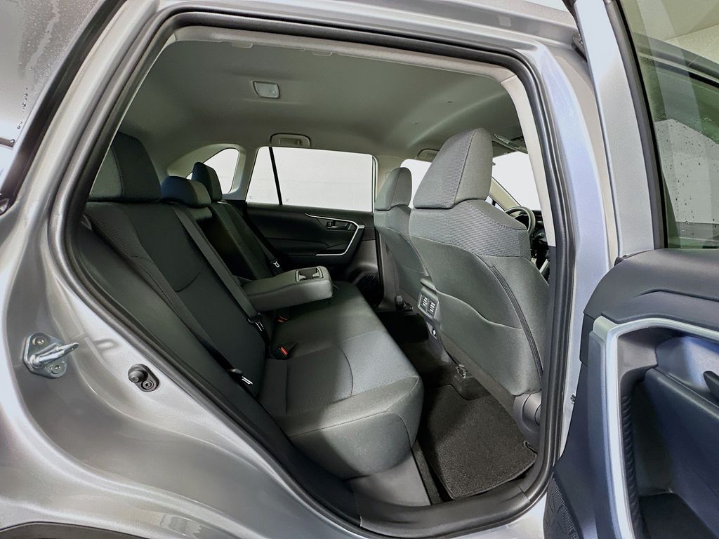 Thumbnail: 2025 Toyota RAV4 - 26
