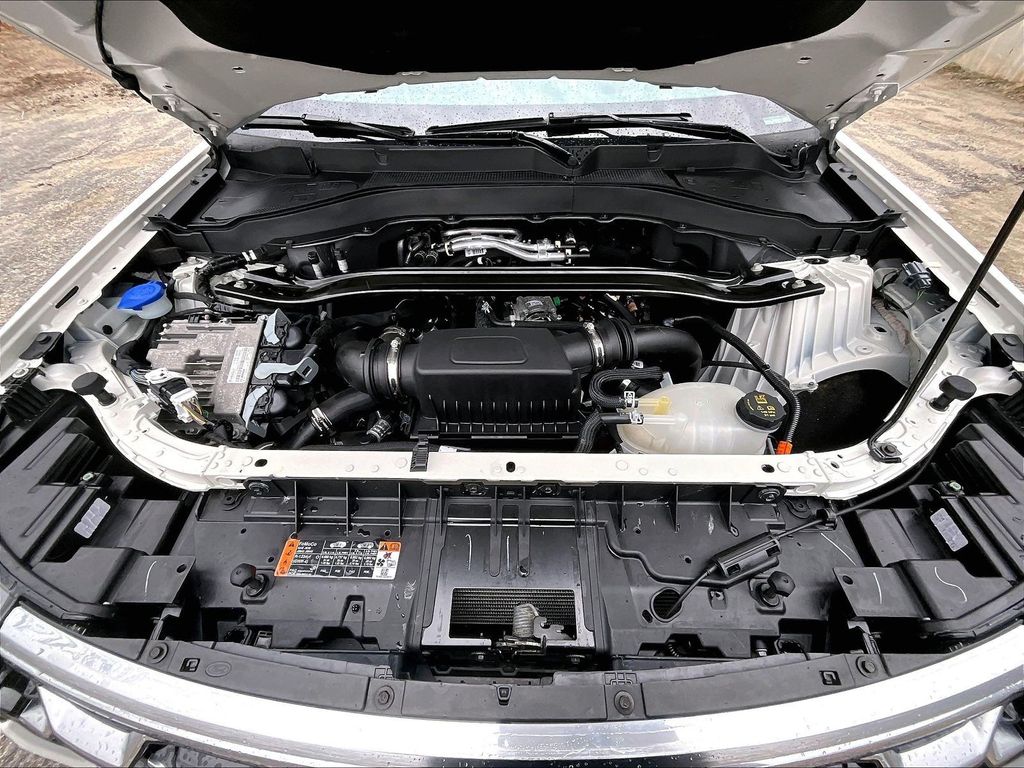 2025 Ford Explorer — photo 31