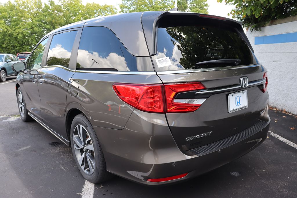 2023 Honda Odyssey Touring 3